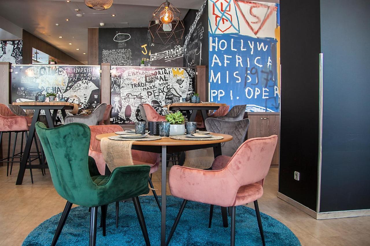 Hotel Mercure Wien Westbahnhof Bagian luar foto