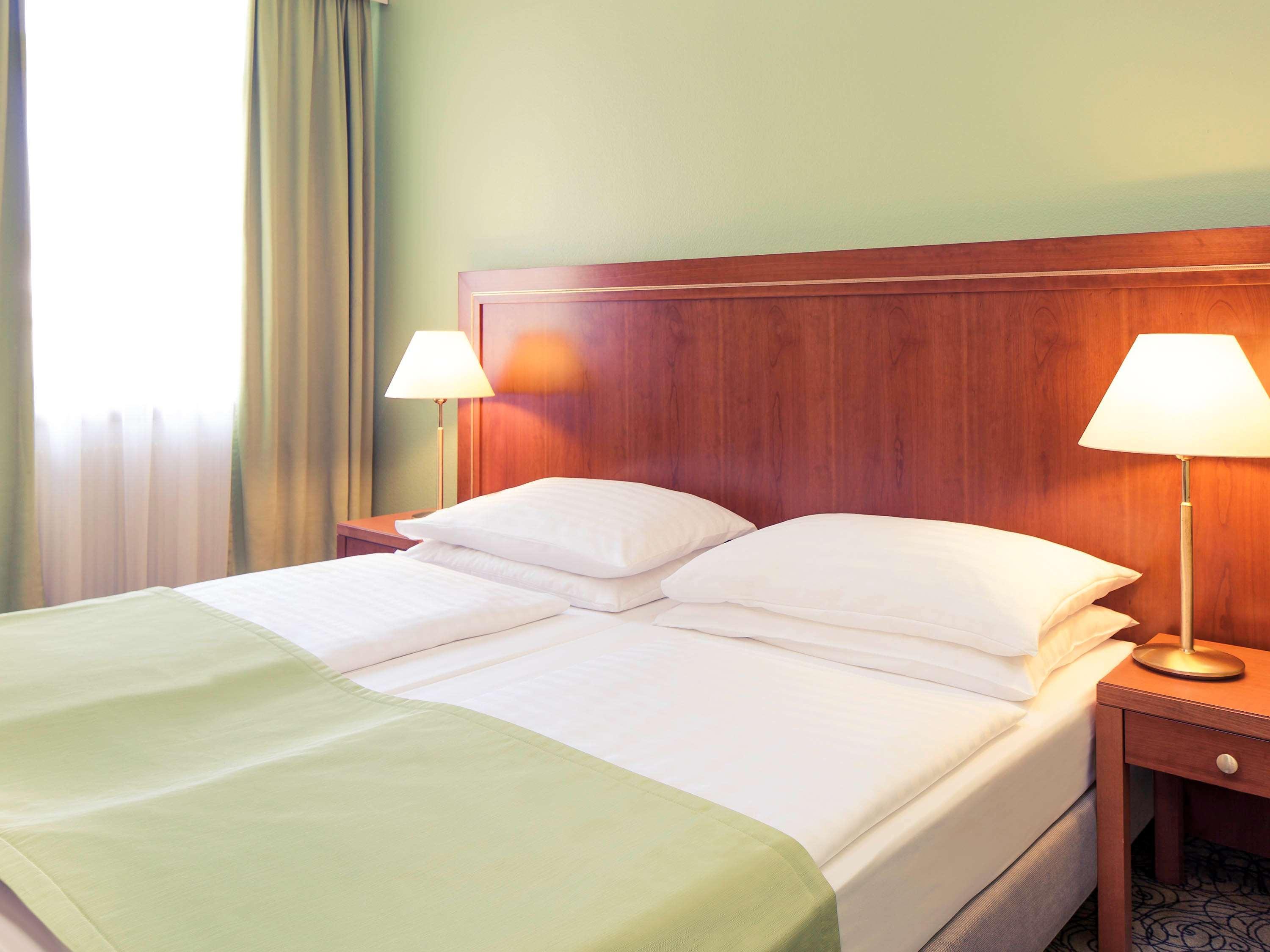 Hotel Mercure Wien Westbahnhof Bagian luar foto