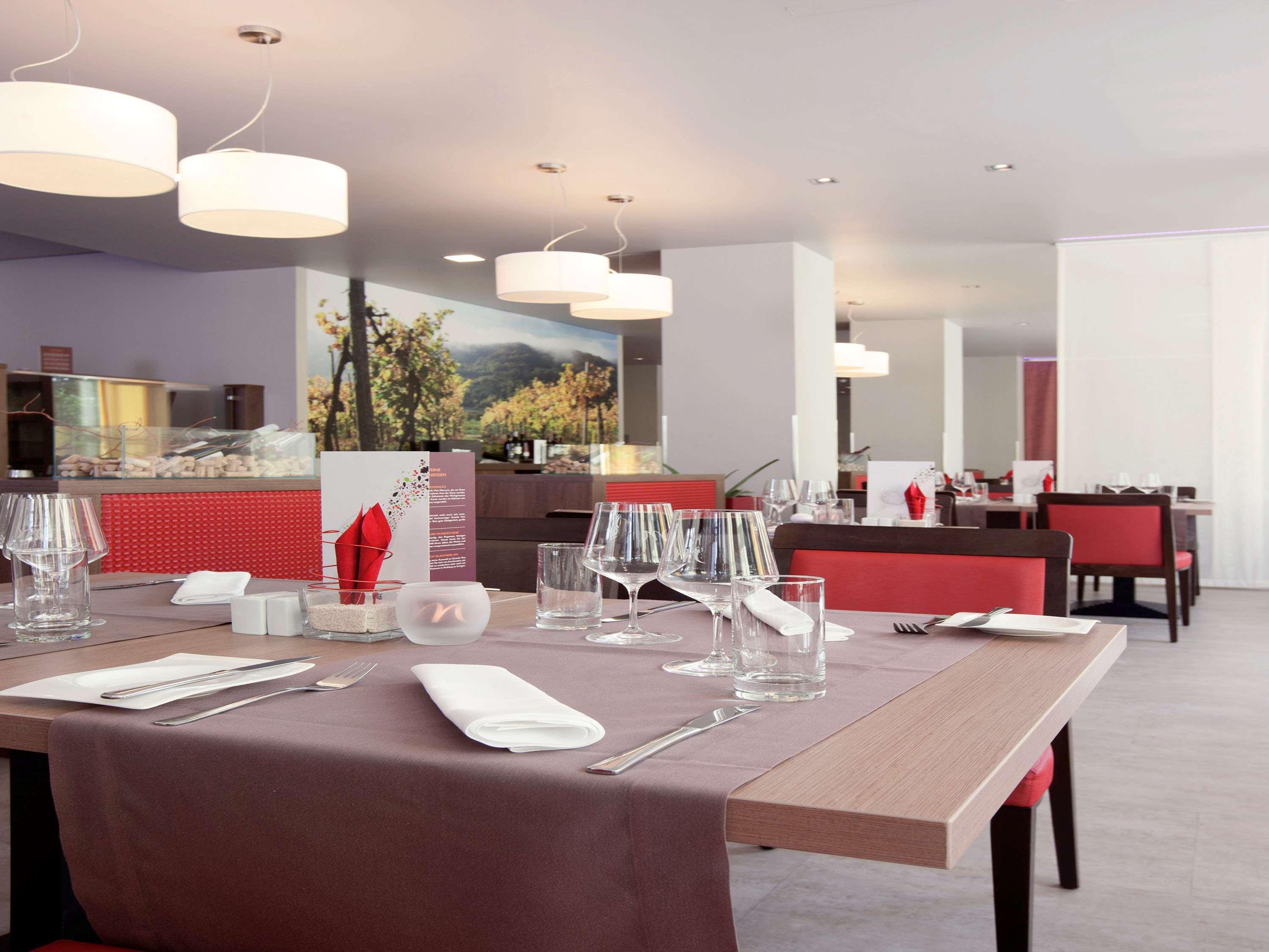 Hotel Mercure Wien Westbahnhof Bagian luar foto